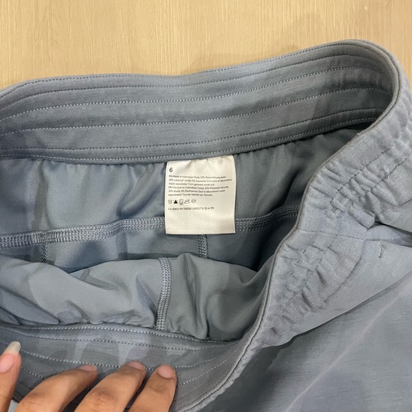 ✨ lululemon Joggers • Size 6 • Blue • Pre-Loved ✨ - Picture 5 of 5